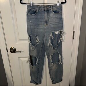 BDG Mon Highrise ripped Jeans